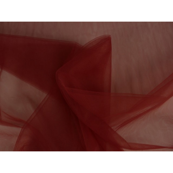 Bruidstule - Bordeaux rood - 15m per rol - 100% polyester